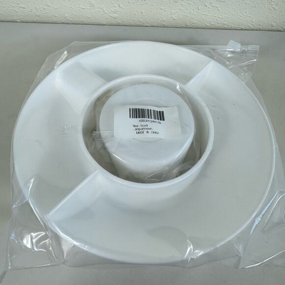 New In Package White Plastic 3 Compartment Snack Tray With Center Dip Dish - Picture 1 of 3